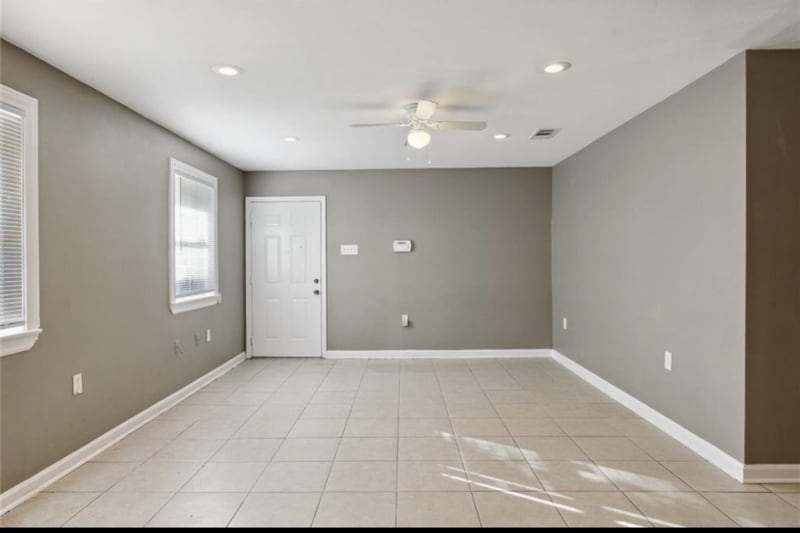 Building Photo - 14040 Wales St