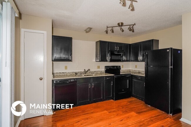 Building Photo - 104 Winterwood Dr