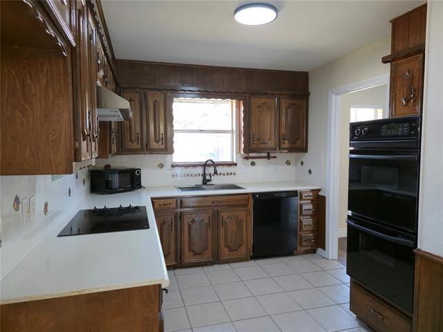 Building Photo - 2021 Aliso Rd