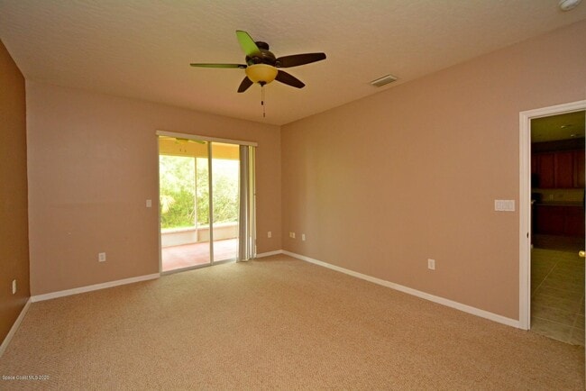 Building Photo - 820 Glen Abbey Way