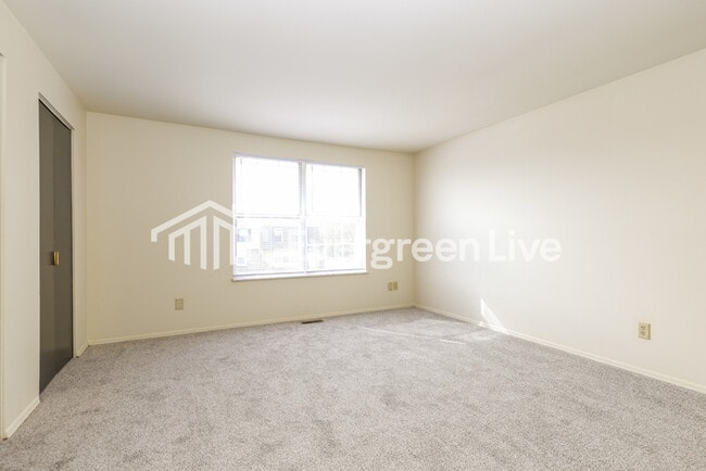 Building Photo - 7608 Mt Whitney