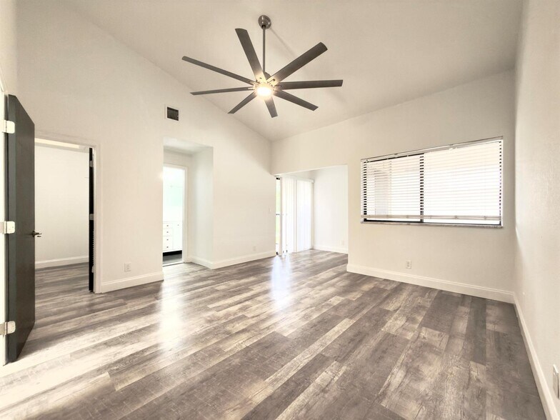 Building Photo - 11698 NW 20th Dr