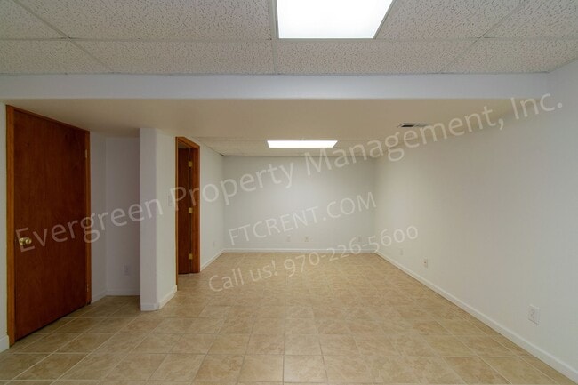 Building Photo - 2302 Turquoise St