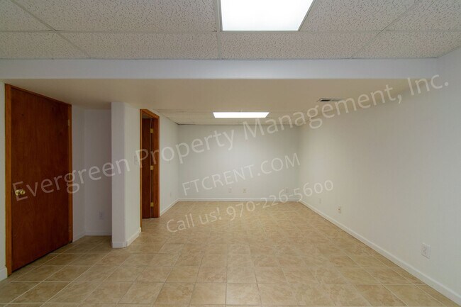 Building Photo - Great 3 Bedroom, 2-bathroom home near Lake Loveland and Boyd Lake.