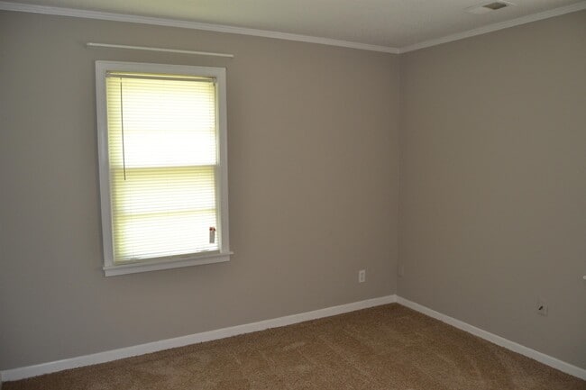 Building Photo - 1328 Marcia Rd