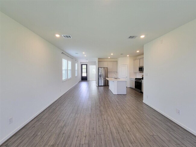 Building Photo - "Charming 4-Bed Retreat on Primrose Myrtle Ln, Cypress - Spacious Living with 2.5 Baths!"