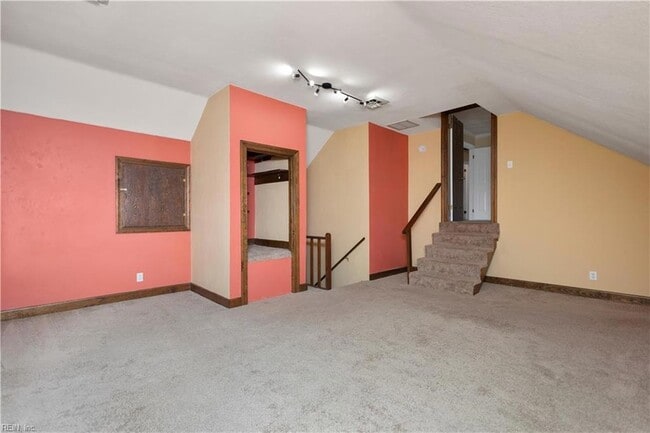 Building Photo - 4125 Duke of Gloucester Dr