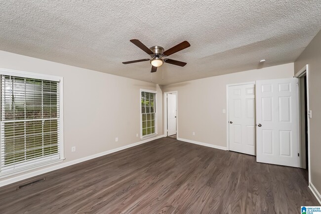 Building Photo - 1704 Native Dancer Dr