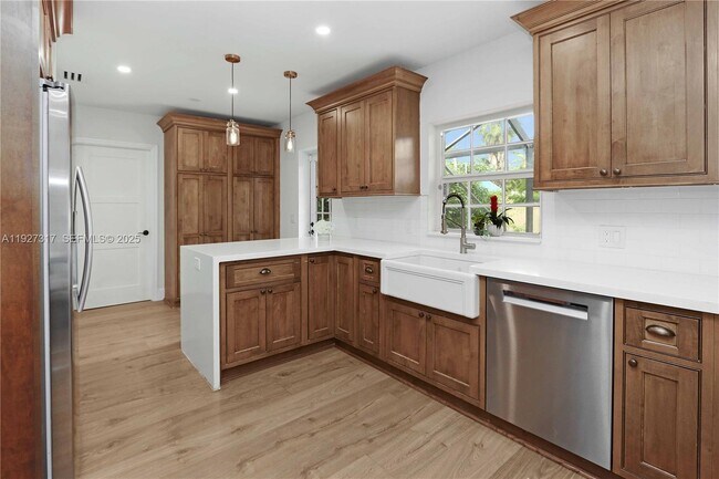 Building Photo - 1417 Jackson St