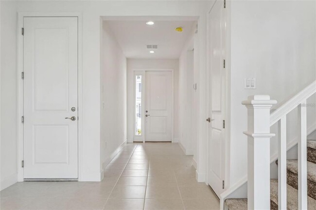 Building Photo - 3442 Great Banyan Way