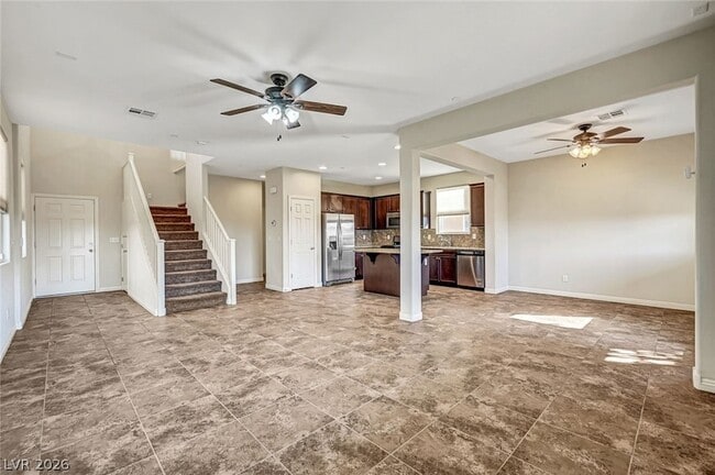 Building Photo - 985 Pebble Lake St