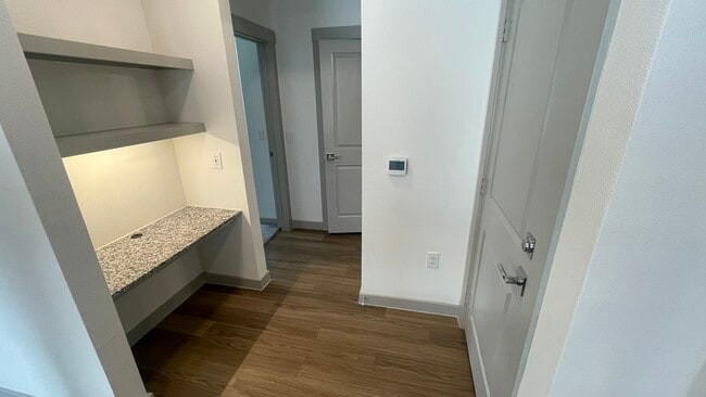 Building Photo - 2614 Waterway Ln