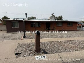 Building Photo - 7252 E Beverly Dr