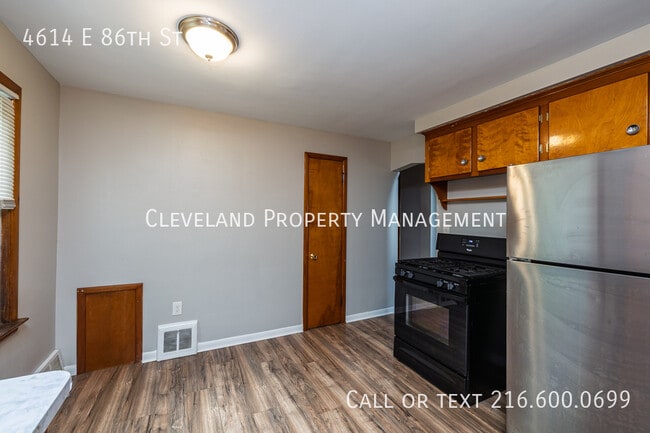 Building Photo - 4614 E 86th St