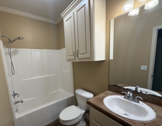 Building Photo - 138 Palin Drive