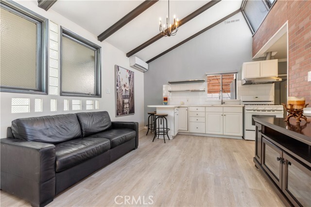 Building Photo - 6221 Agnes Ave