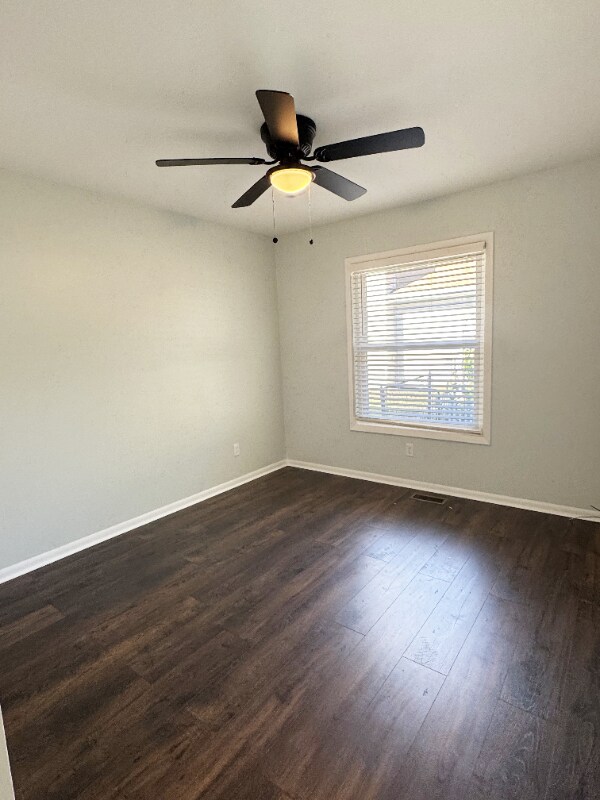 Building Photo - 599 Moriston Rd