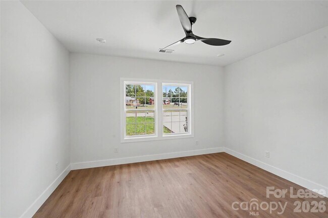 Building Photo - 1709 College Plaza Blvd