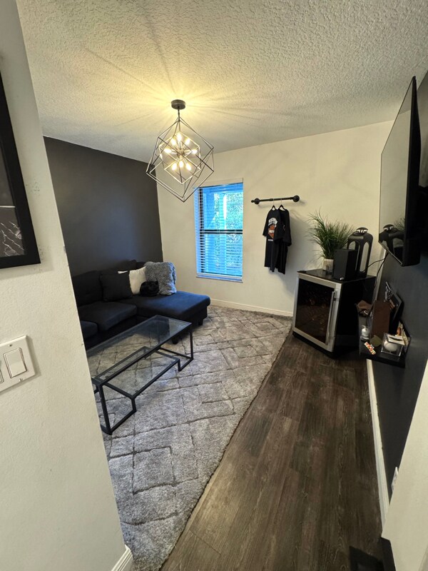 Building Photo - 1146 NE Coy Senda