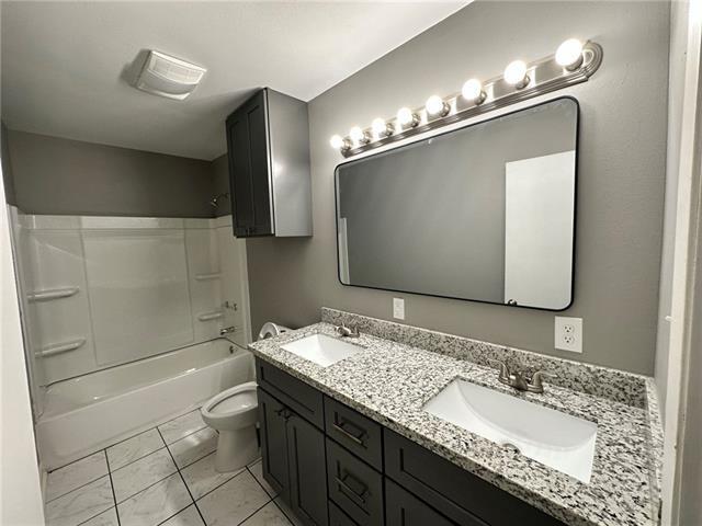 Building Photo - 105 Rosewood Cir