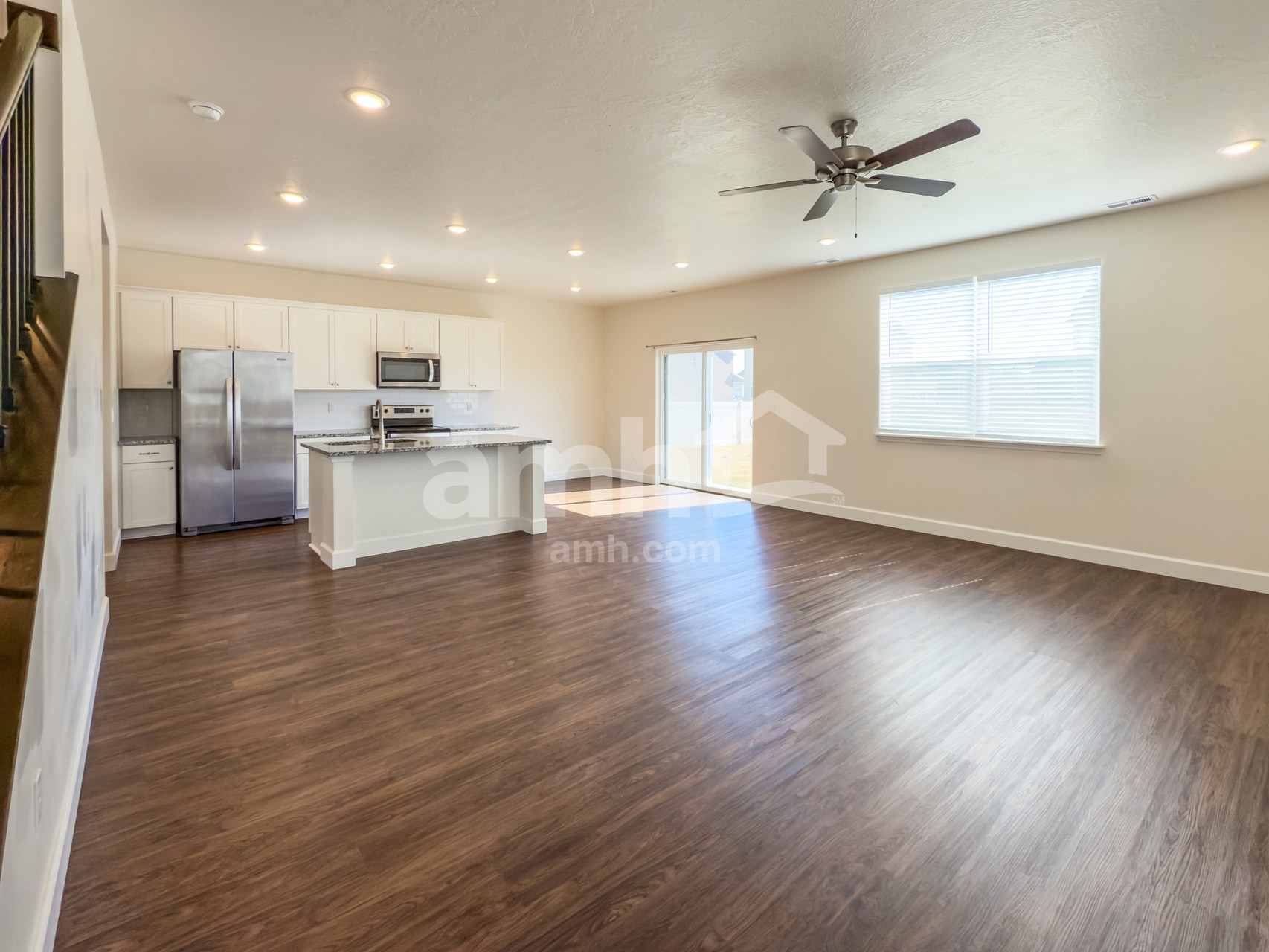 Building Photo - 1247 E Meadow Ranch Ln