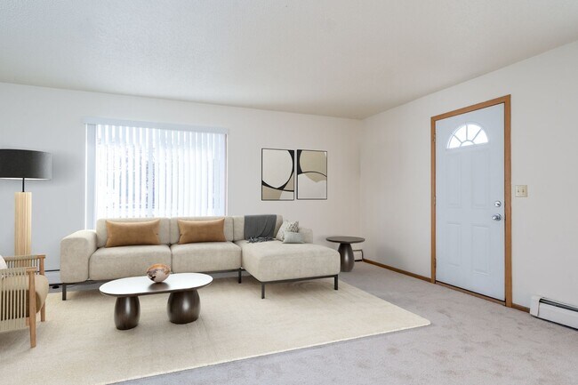 Interior Photo - Raven Court