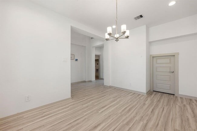 Building Photo - 29251 Pikes Peak Dr