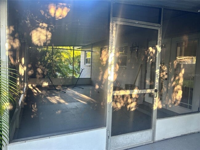 Building Photo - 501 Firefly Ln