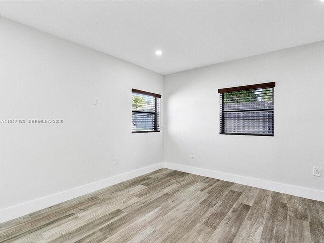 Building Photo - 4020 NW 1st Ave