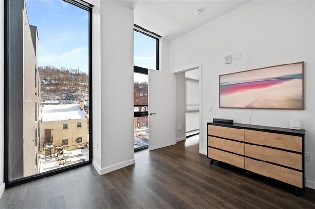 Building Photo - 2554 Smallman St