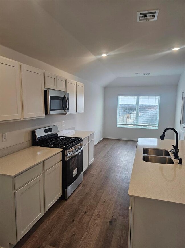 Building Photo - 1824 Rock Elm Dr