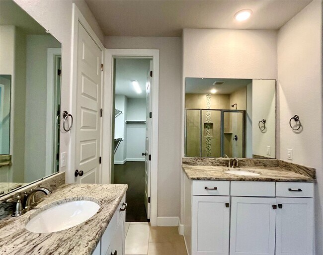Building Photo - 23707 Montclair Forest Trl