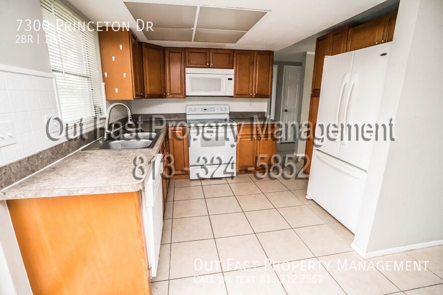 Building Photo - 7300 Princeton Dr