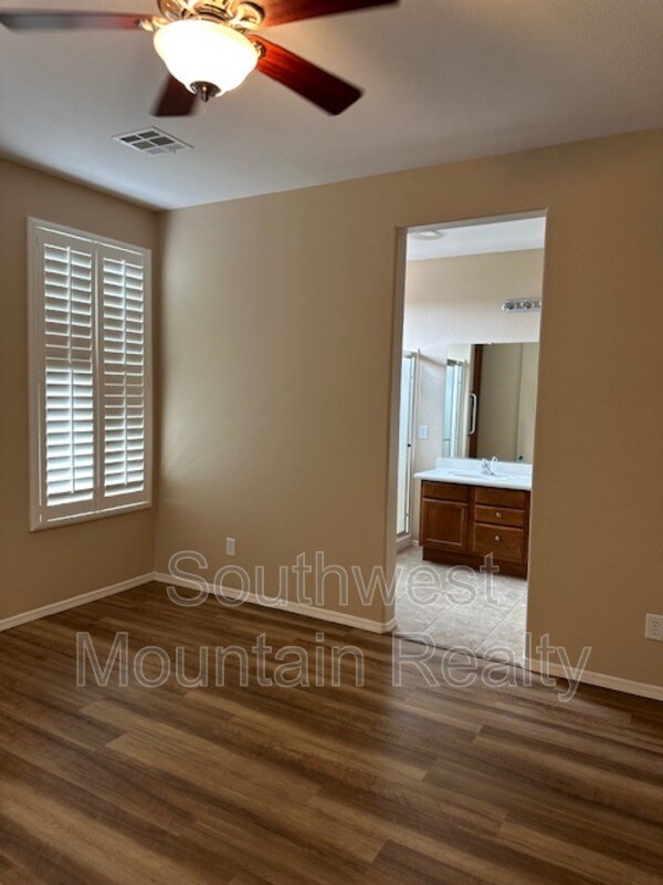 Building Photo - 4245 E Ficus Way