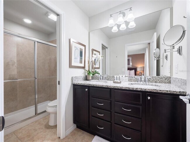 Building Photo - 8825 Rhodes St