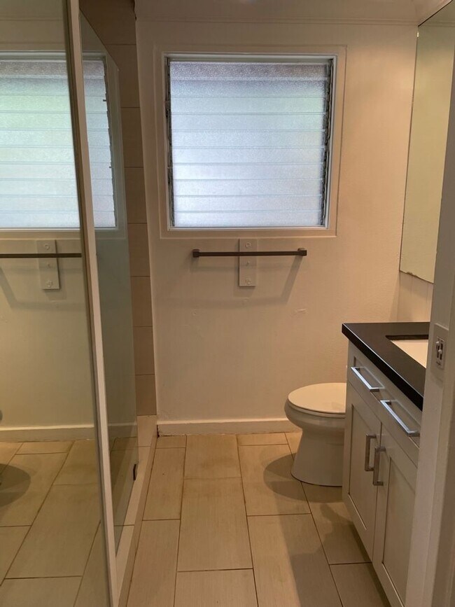 Building Photo - 2 Bedroom, 1 Bath House Across The Street ...