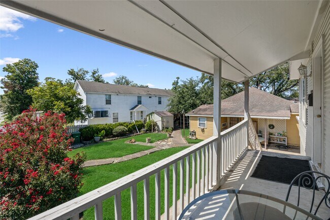 Building Photo - 1310 Reid St