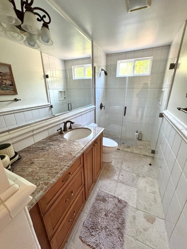 Building Photo - Quiet cul-de-sac Ondulando home with attached ADU included!!