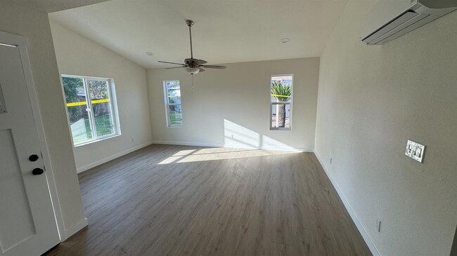 Building Photo - 4251 N Archie Ave