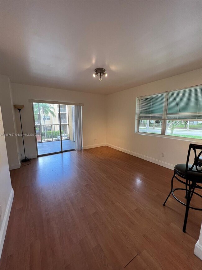 Building Photo - 15300 SW 106th Terrace