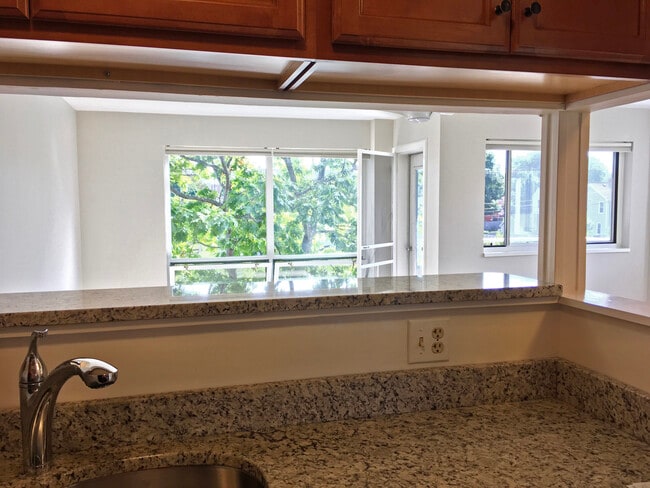 Kitchen Pass-through - 148 Breakwater Dr