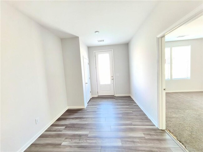 Building Photo - 2400 Whistler Wy NE