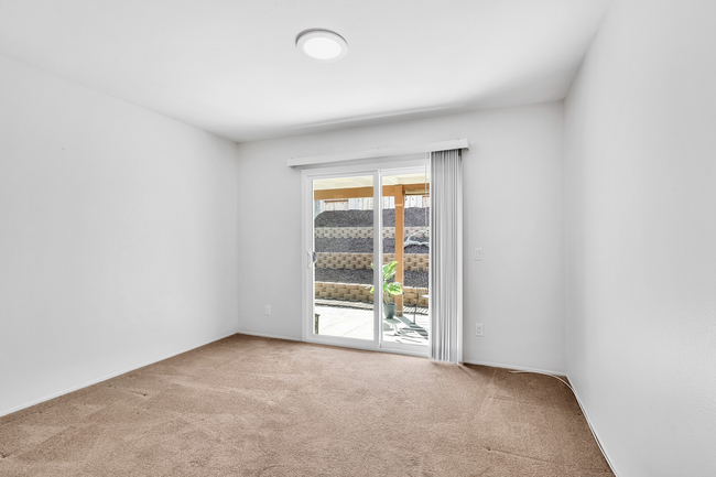 Building Photo - Tranquil Remodeled 2 Bedroom in 55+ Rancho...