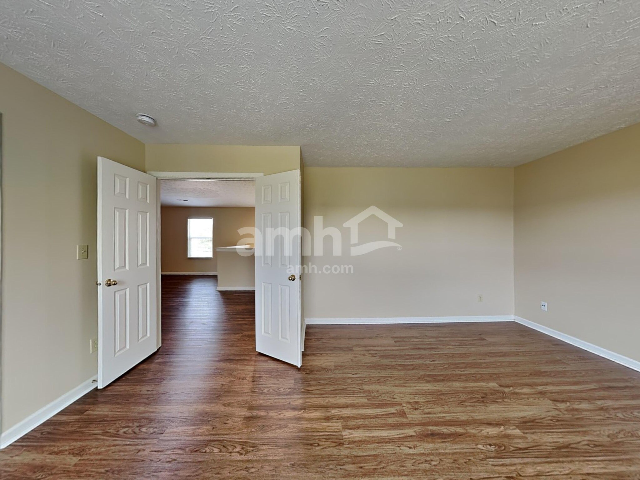Building Photo - 12938 Dolphins Ln