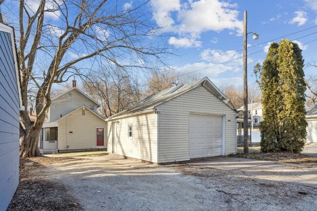 Building Photo - 1411 Jersey Ridge Rd