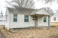 Building Photo - 10522 E 10th St S