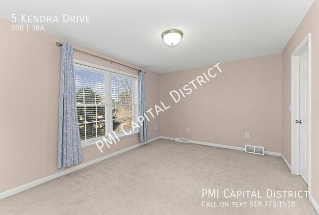 Building Photo - 5 Kendra Dr