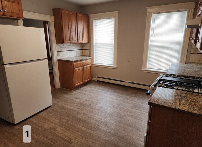 Building Photo - 23 Windham St