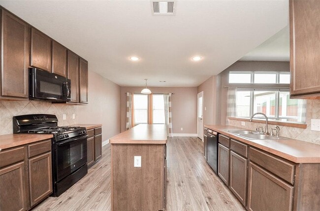 Building Photo - 23154 Quiet Heron Ct