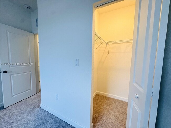 Building Photo - 223 NW 11th Ct